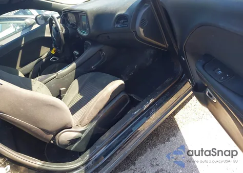 2016 Dodge Challenger Sxt z USA, uszkodzony, nr VIN 2C3CDZAG3GH331652